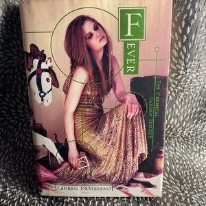 Fever by Lauren DeStefano Hardcover